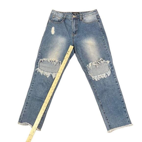 MOMOKROM Women's Distressed Frayed Cropped Jeans Medium Wash Size 8 - Picture 5 of 9